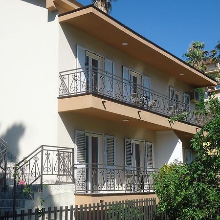 Apartments Forte Mare Херцег Нови Екстериор снимка