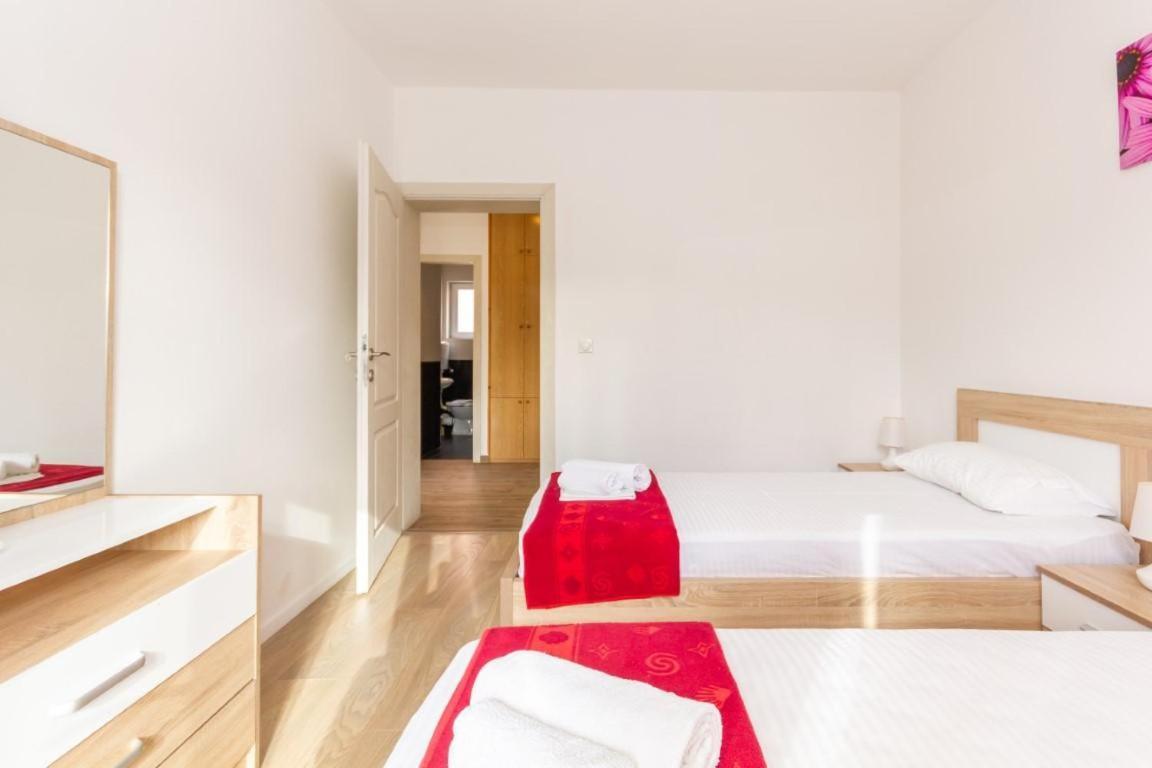 Apartments Forte Mare Херцег Нови Екстериор снимка