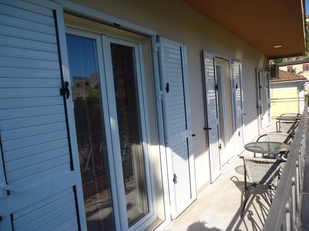 Apartments Forte Mare Херцег Нови Екстериор снимка