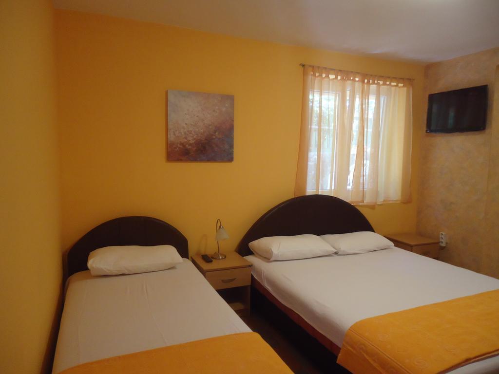 Apartments Forte Mare Херцег Нови Екстериор снимка