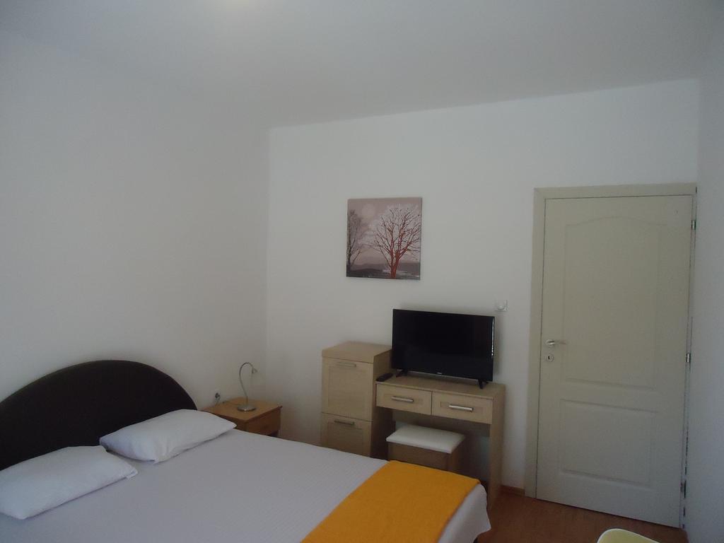 Apartments Forte Mare Херцег Нови Екстериор снимка
